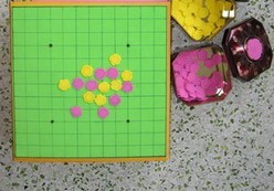 幼儿园月饼盒玩教具制作：围棋和跳棋