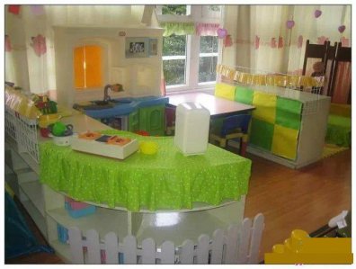 幼儿园活动区布置：娃娃家