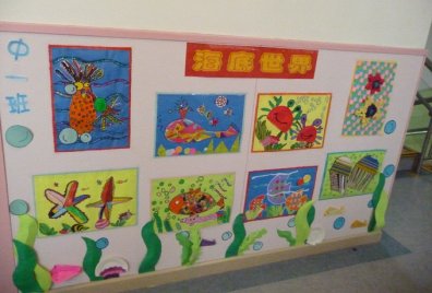 幼儿园环境布置楼道：幼儿作品展