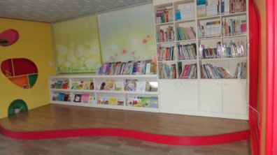 幼儿园活动室布置：图书室