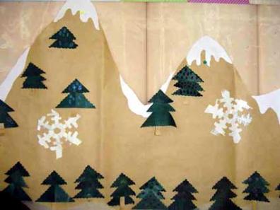 幼儿园环境布置墙面：雪山